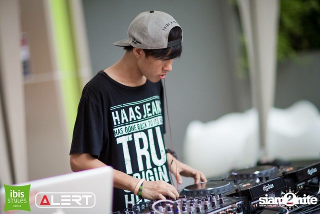 DJ/พิธีกร